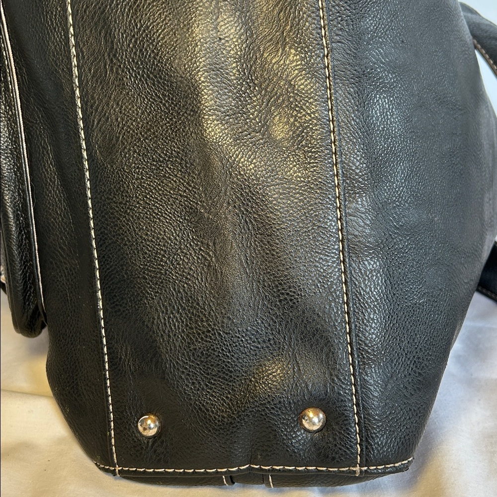 KENNETH COLE TOTE - Picture 11 of 11